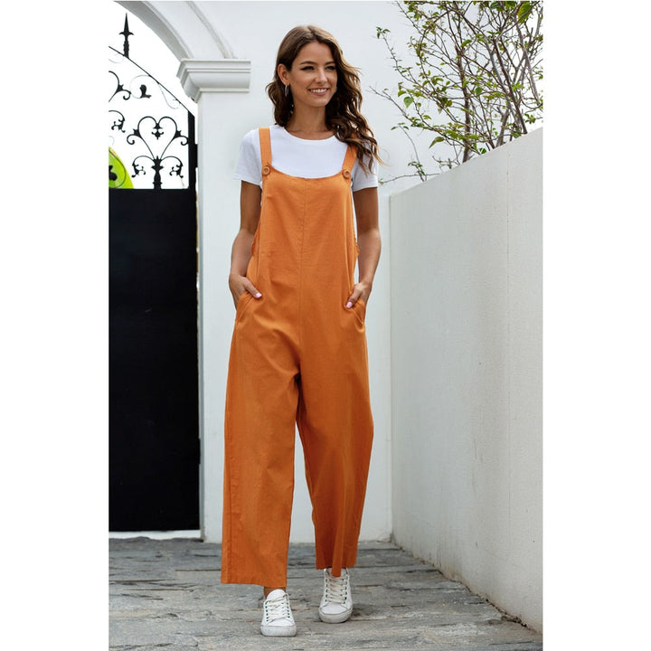 Losvallende zomer playsuit Julia voor dames. Comfortabele pasvorm, perfect voor warme zomerdagen.