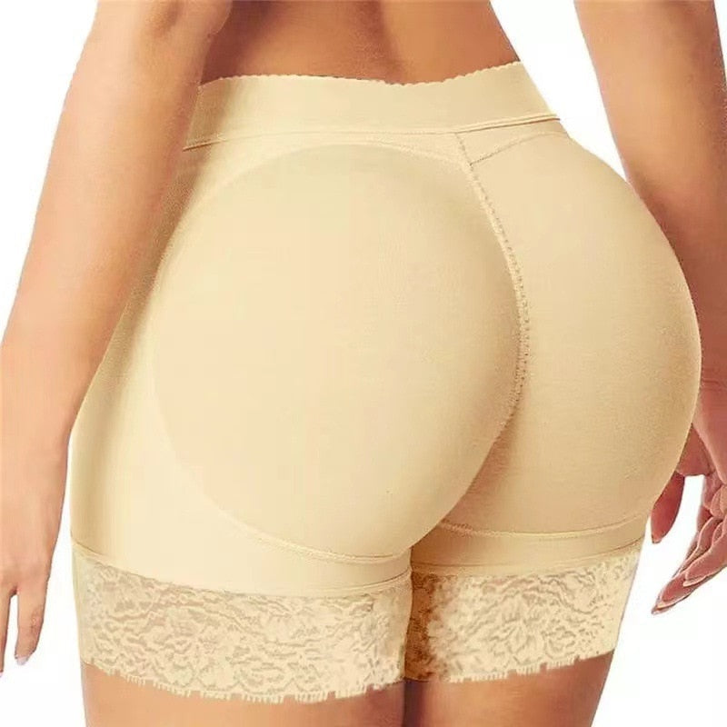 Zandkleurig butt lift slipje met vulling. Creëer direct volle, ronde billen voor een sexy look.