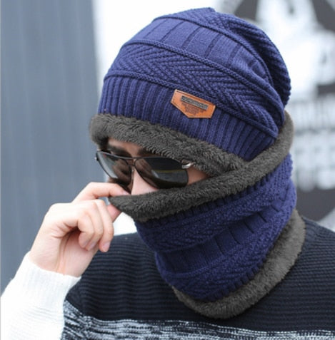 Essentiële winteraccessoire: thermische muts en halswarmer, one-size-fits-all.