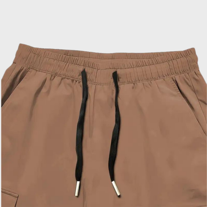 Heren cargo broek met extra zakken, een praktische en stijlvolle keuze voor casual outfits.