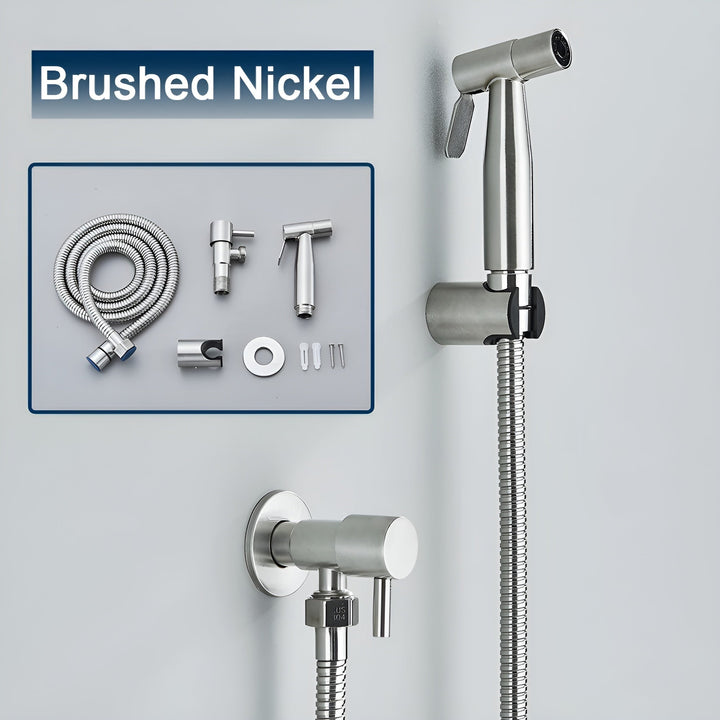 Ervaar frisheid en hygiëne met de AquaGleam roestvrijstalen bidet sproeier, perfect voor elke badkamer.