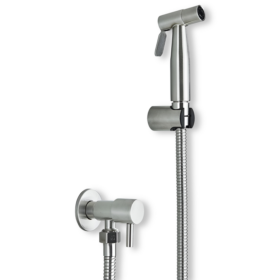 Verbeter uw badkamer met de AquaGleam roestvrijstalen bidet-sproeier voor een frisse en schone toilet ervaring.