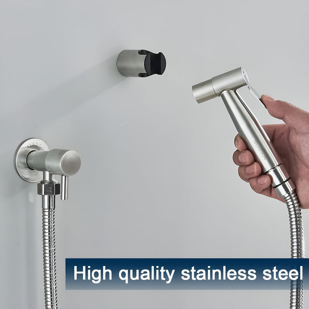 Eenvoudig te monteren AquaGleam bidet-sproeier van roestvrijstaal, voor moderne badkamerhygiëne en een schoon toilet.