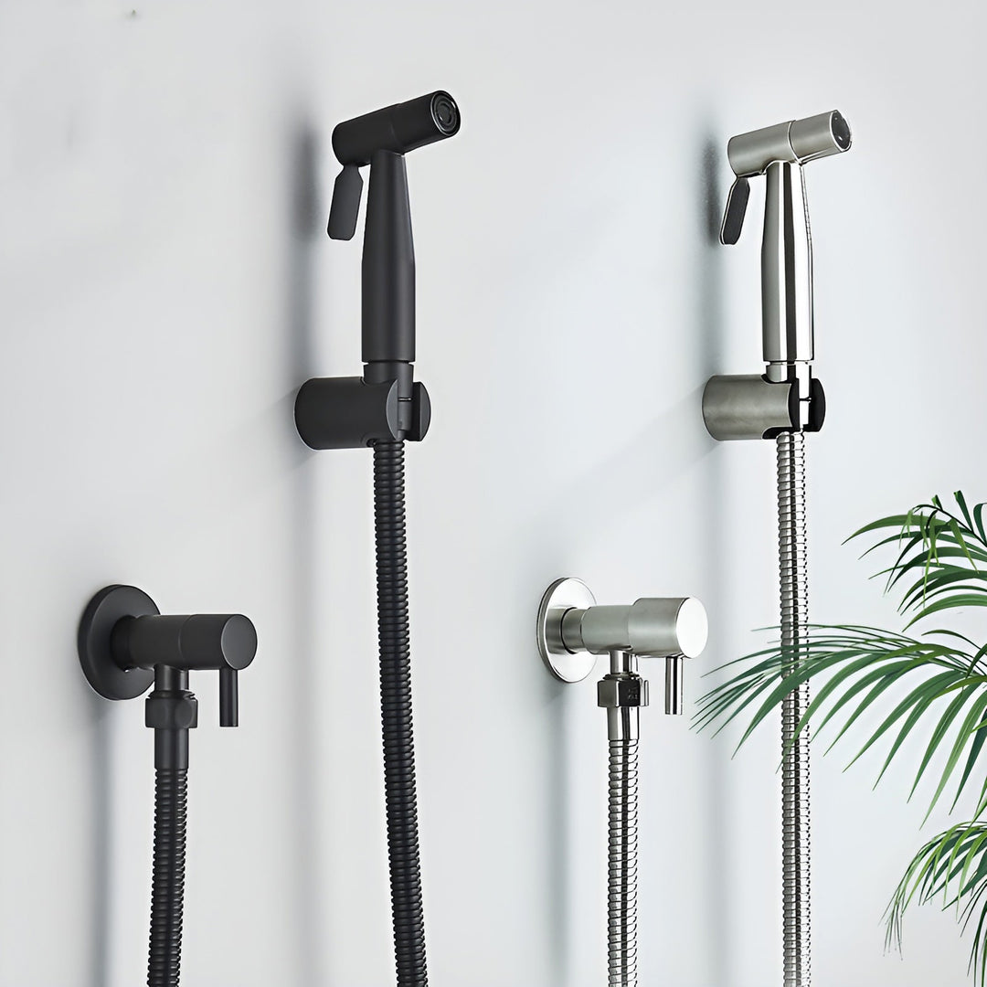 Roestvrijstalen AquaGleam bidet-sproeikop voor ultieme badkamerhygiëne en dagelijkse frisheid.