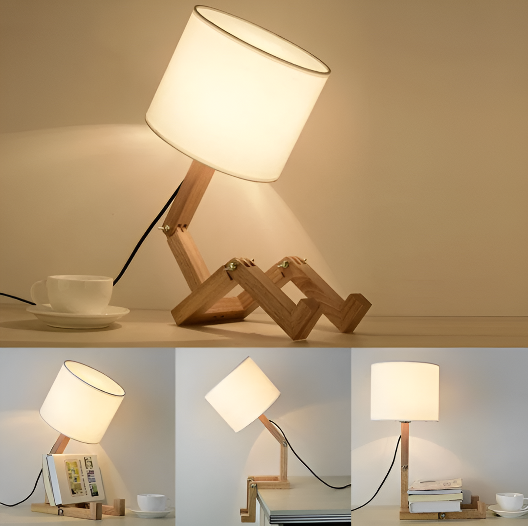 Design houten robotlamp (LumoBot) met flexibele armen, perfecte sfeerverlichting.