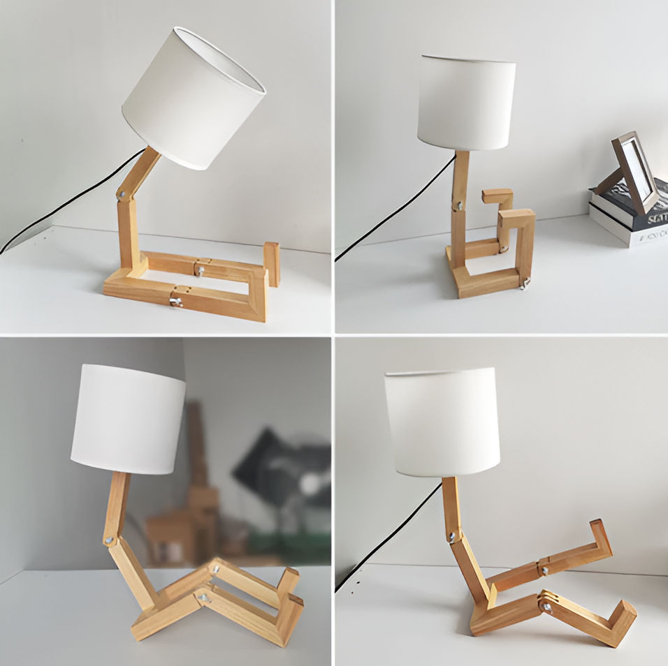 Moderne LumoBot houten bureaulamp, robot design, flexibel verstelbaar voor werkplek.