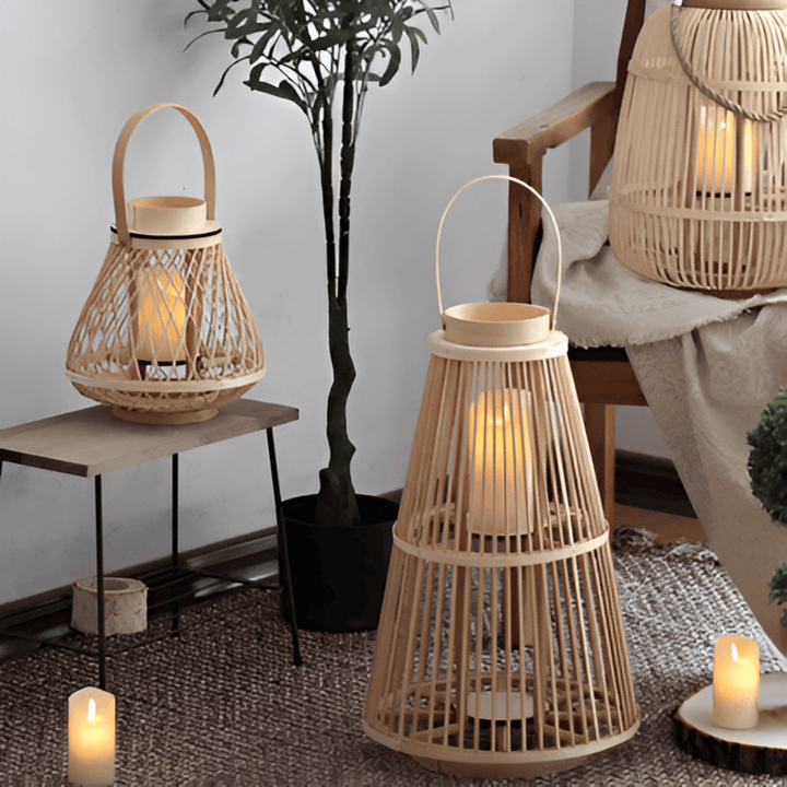 Boho Rattan Lantaarn: Handgemaakte sfeerverlichting voor binnen & buiten, perfect voor bohemian woondecoratie.