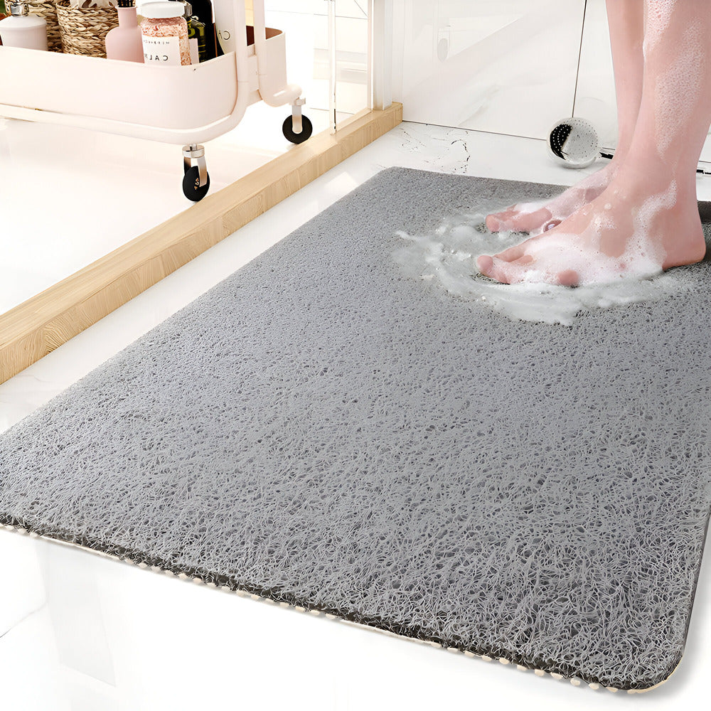 Ervaar een veilige douche-ervaring met deze antislip PVC mat. Voorkomt uitglijden en biedt extra comfort.