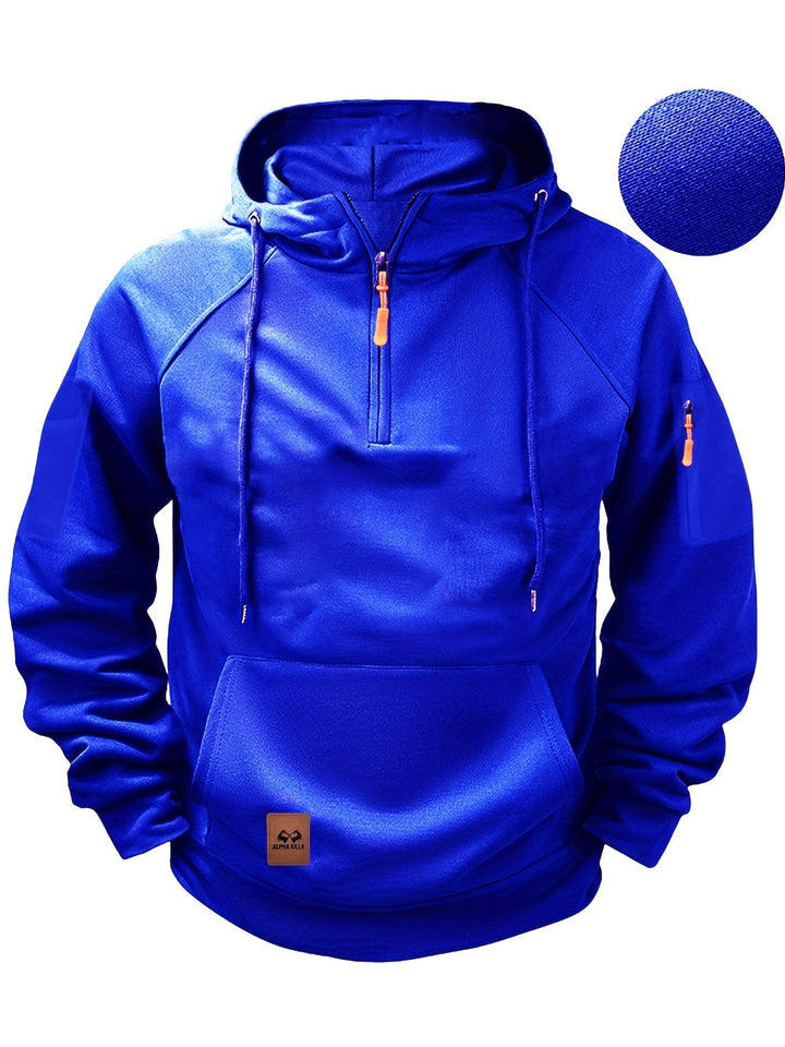 Achteraanzicht van de comfortabele heren hoodie met verstelbare capuchon.