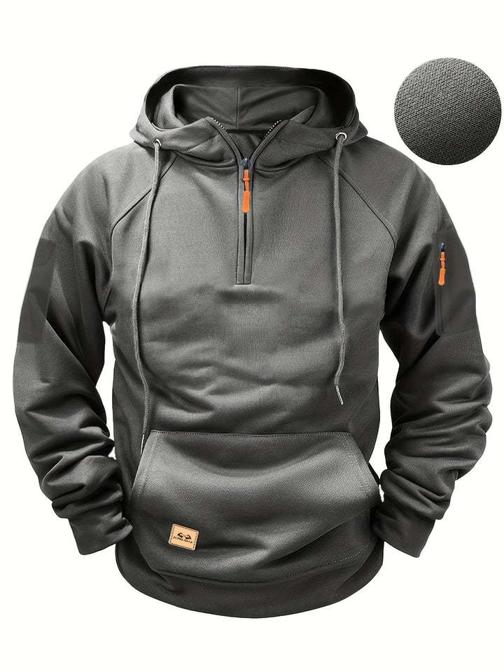 Herenhoodie die ultiem comfort en stijl combineert, met rits, capuchon en zakken.