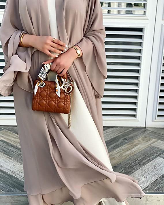 Complete dames Open Abaya Amina kleding set met bijpassende hoofddoek, ideaal voor modest fashion.