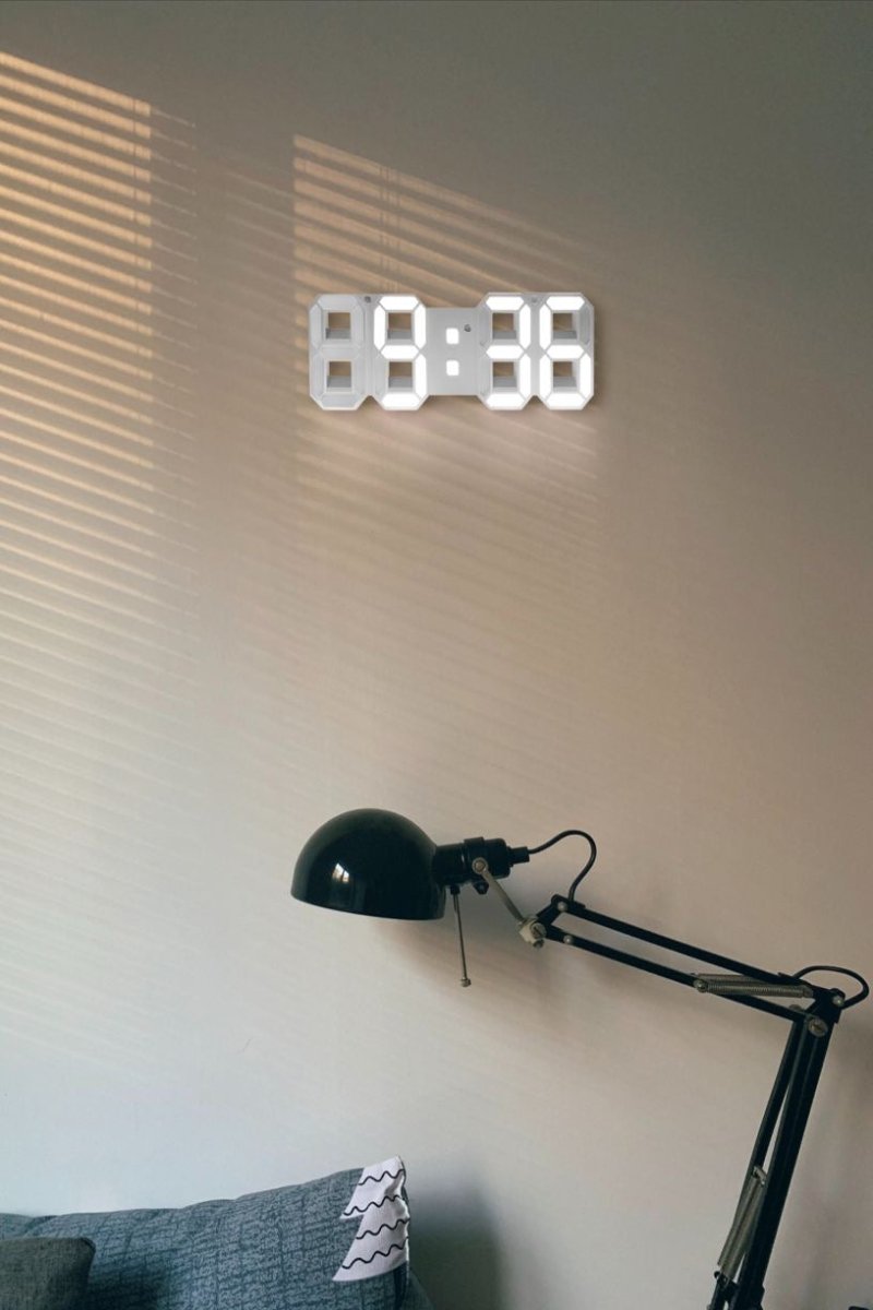 SANDSBERGORIGINALS 3D LED digitale klok, dimbaar, een modern geschenk.