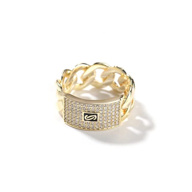 Elegante roestvrijstalen dames sieradenset. Duurzame ketting, armband en ring. Waterbestendig juweel.