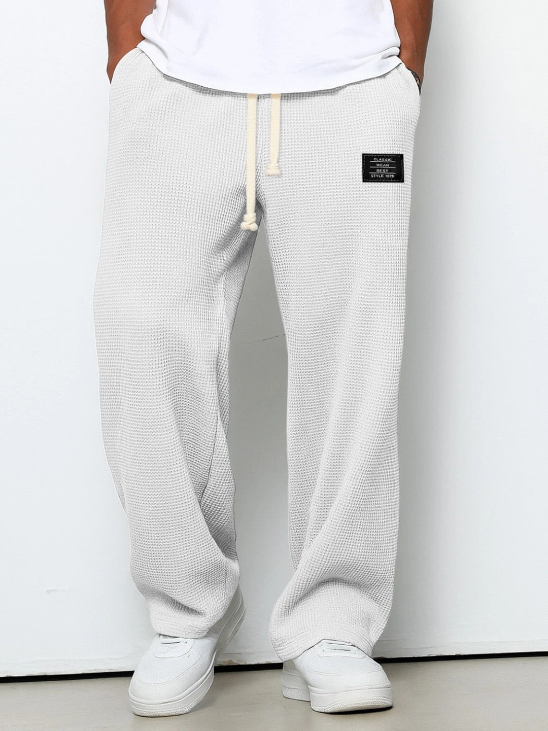Comfortabele herenbroek Noah, perfect voor relaxte momenten. Zachte stof en moderne look.