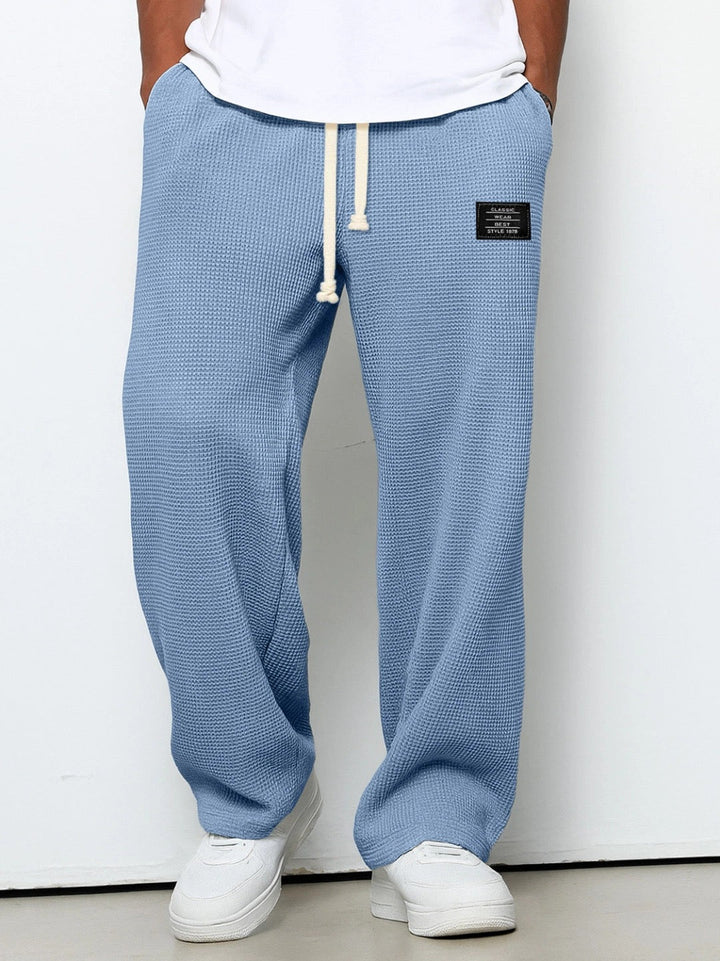 Casual herenbroek Noah met comfortabele pasvorm voor vrije tijd. Ademend en zomers.