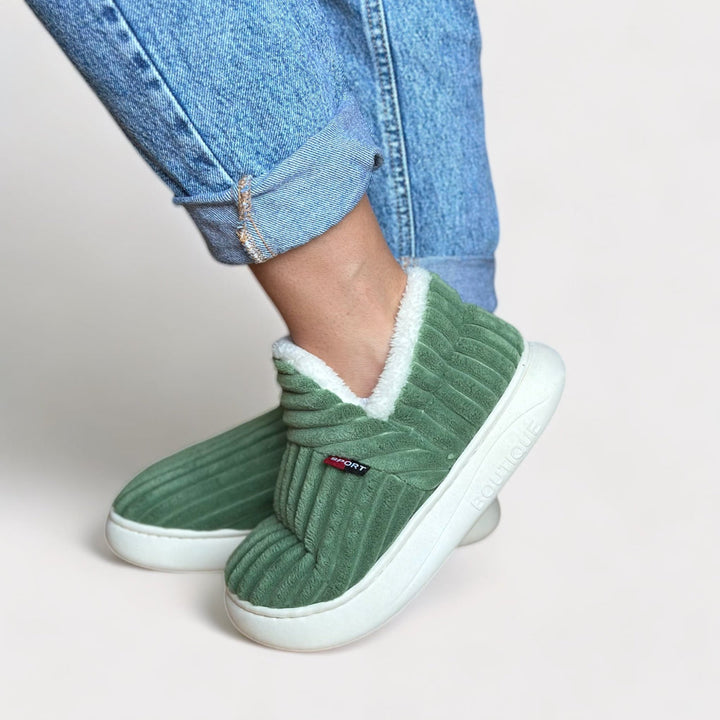 Unisex ultrawarme pluche pantoffels voor binnenshuis met ergonomisch comfort en zachte voering voor winterdagen.