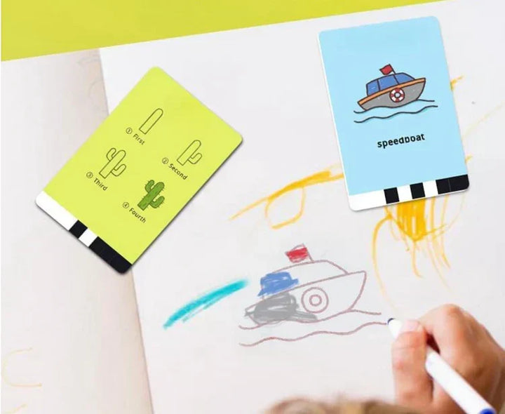 Interactieve tekenrobot voor jonge kinderen; ondersteunt leerproces en ontwikkeling van tekenvaardigheden.