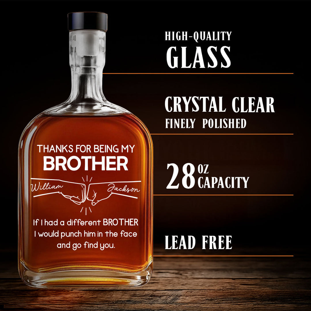Feestelijke gepersonaliseerde NoblePour glazen karaf met eigen tekst, een uniek en stijlvol geschenk.