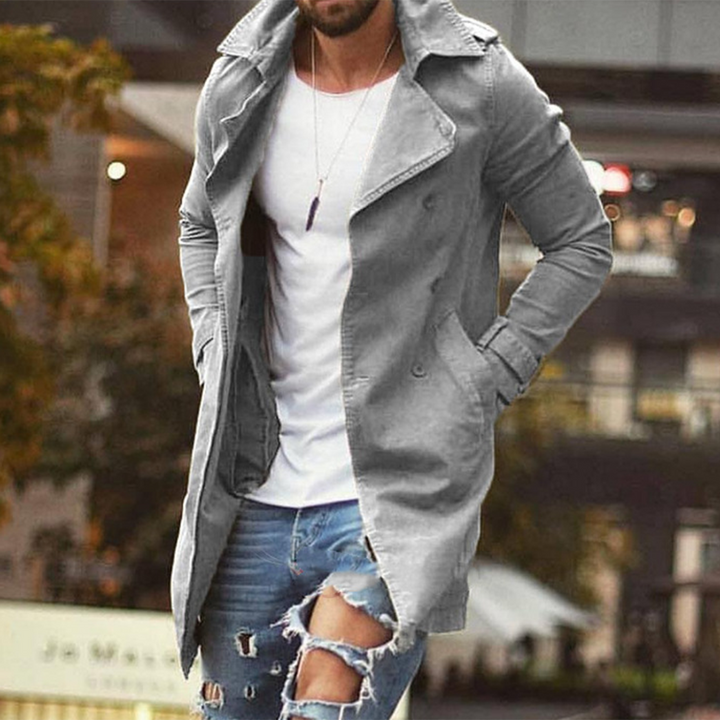 Elegante getailleerde lange heren winterjas van premium kwaliteit, ideaal voor een stijlvolle look.