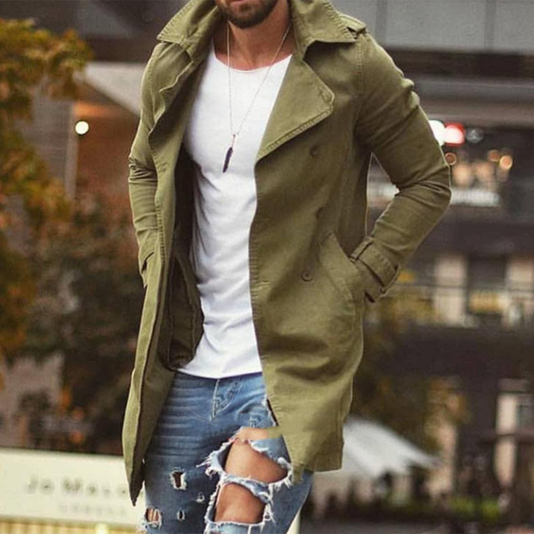 Moderne getailleerde lange premium herenjas, perfecte bovenkleding voor de stijlvolle man in de winter.
