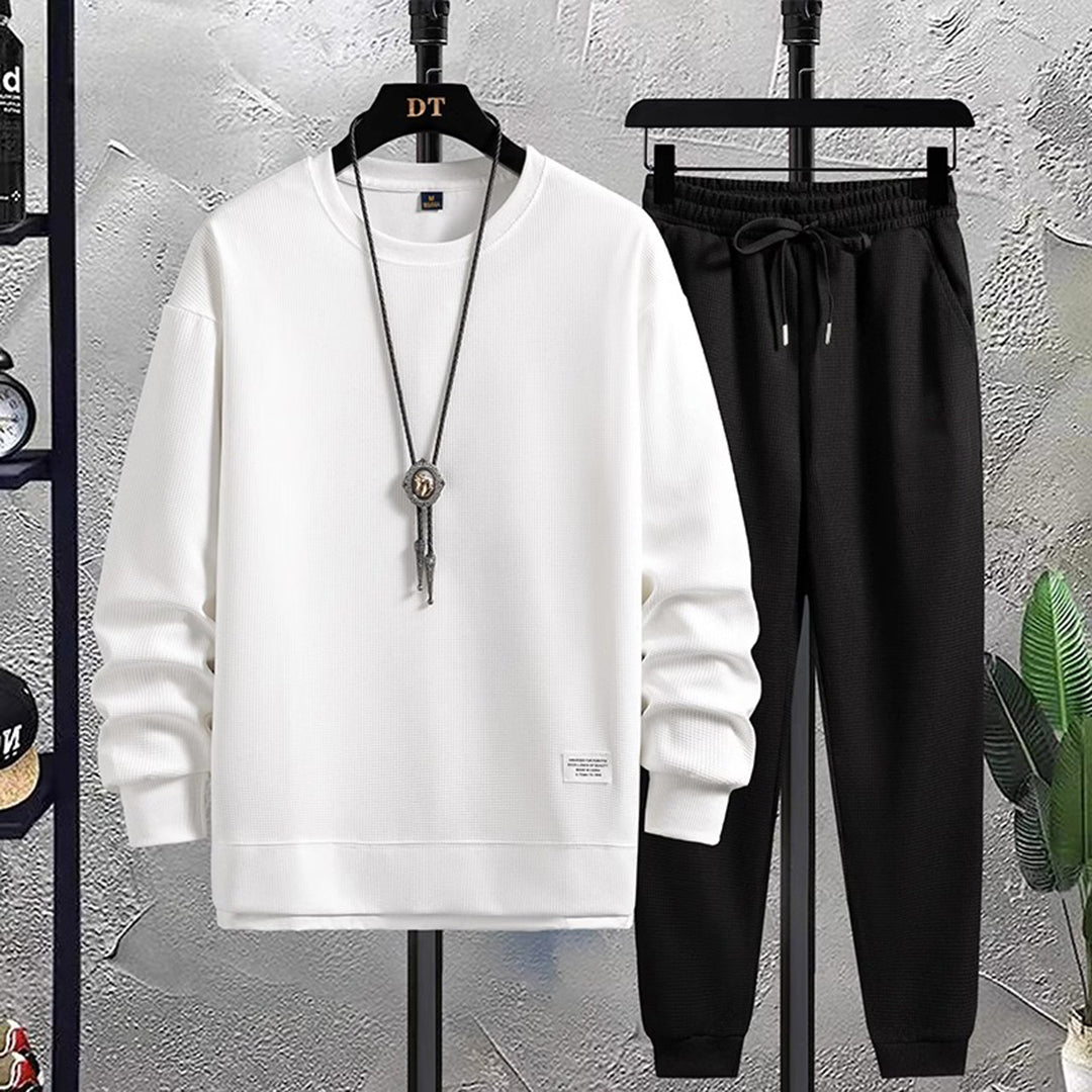 Heren joggingpak van zachte stof, ideaal voor comfortabel dagelijks gebruik en loungewear.