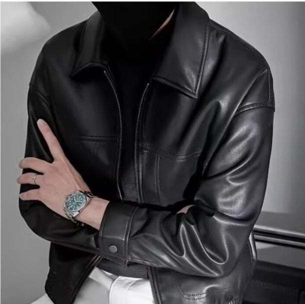 Stoere zwarte oversized heren jas met rechte kraag; streetwear bovenkleding voor de moderne man.