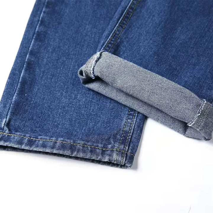 Blauwe heren straight fit jeans. Comfortabele casual broek voor een stijlvolle, ontspannen look.
