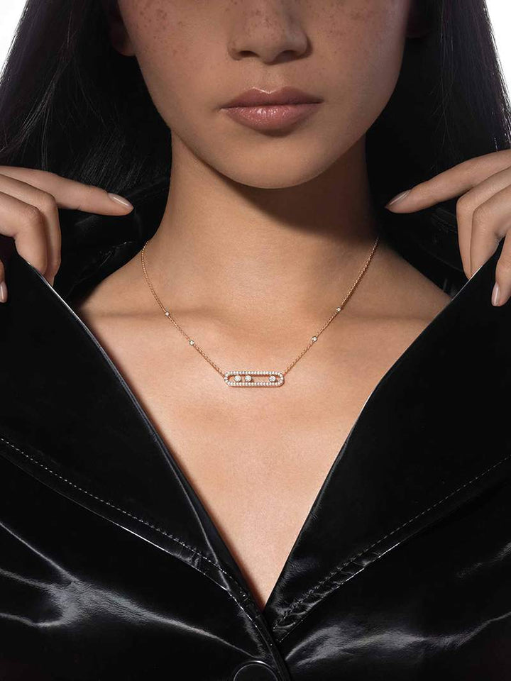 Roségouden Aurora ketting met delicate bewegelijke diamanten, een verstelbaar en stijlvol accessoire.