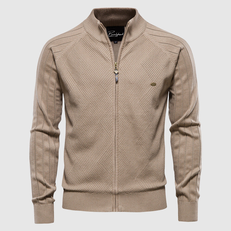 Stijlvol herenvest met ritssluiting, argyle patroon in zwart. Beschikbaar in diverse kleuren zoals blauw, groen, beige.