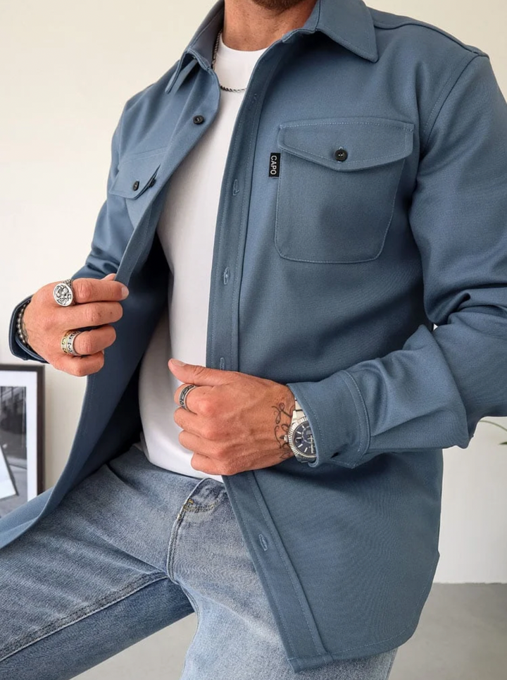 Gedetailleerd Hoymans heren shirtjacket. Robuuste stof, stijlvol overshirt voor herfst- en winterdagen. Casual jas.