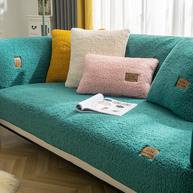 Zachte pluche bankhoes in luxe stijl, ideaal voor comfort en interieur bescherming.