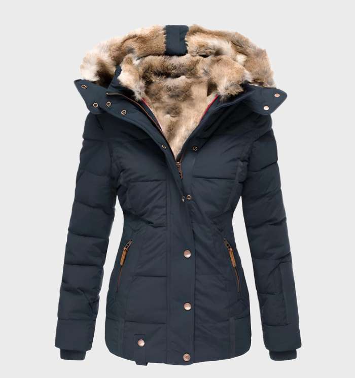 Stijlvolle slim fit dames winterjas met capuchon, perfect als comfortabele bovenkleding voor de winter.