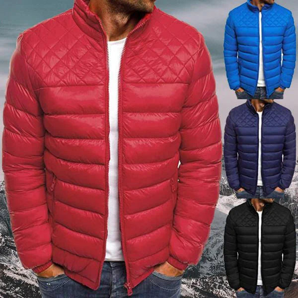 Comfortabele, gewatteerde herenjas, winddicht en waterdicht. Ideale winterkleding voor buitenactiviteiten.