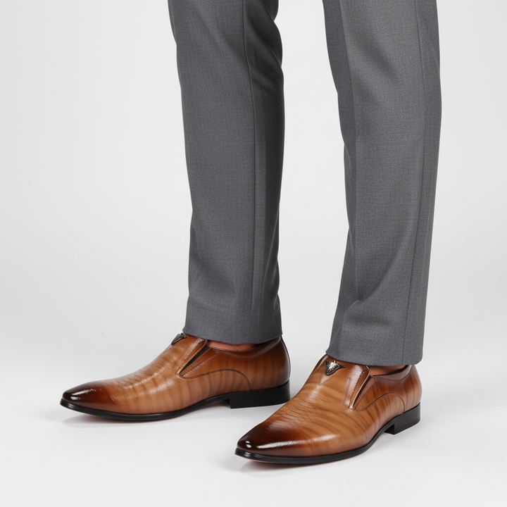 Klassieke bruine herenschoenen, Ricardo model, ideaal voor zowel formele als casual-chique outfits met optimaal comfort.