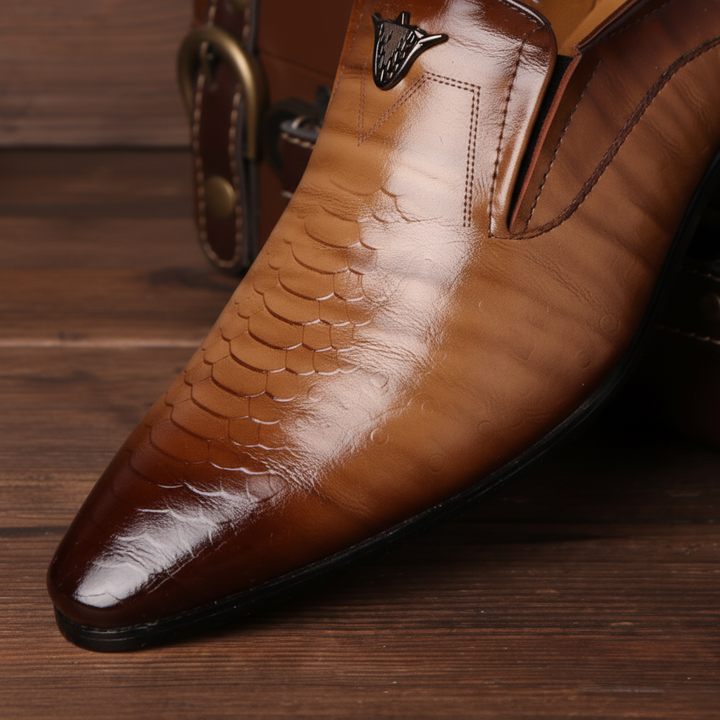 Zwarte PU leren herenschoenen met veters, elegant en modern, geschikt voor de moderne man en elke gelegenheid.