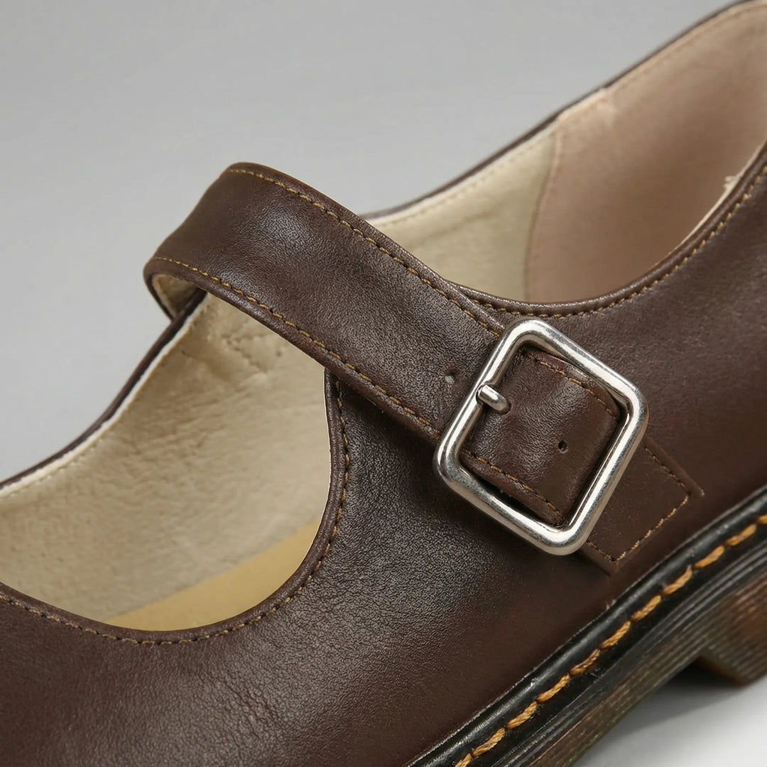 Comfortabele zwarte Mary-Jane dames schoenen Amelie, perfect als stijlvolle platte kantoorschoenen.