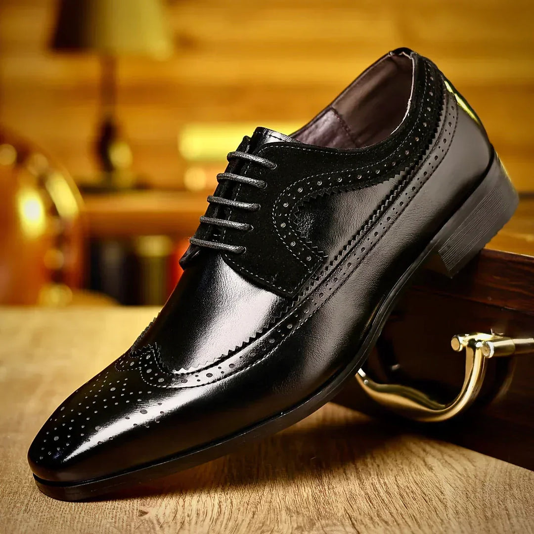 Elegante zwarte klassieke veterschoenen Nicholas voor heren, perfect voor zakelijke en formele gelegenheden.