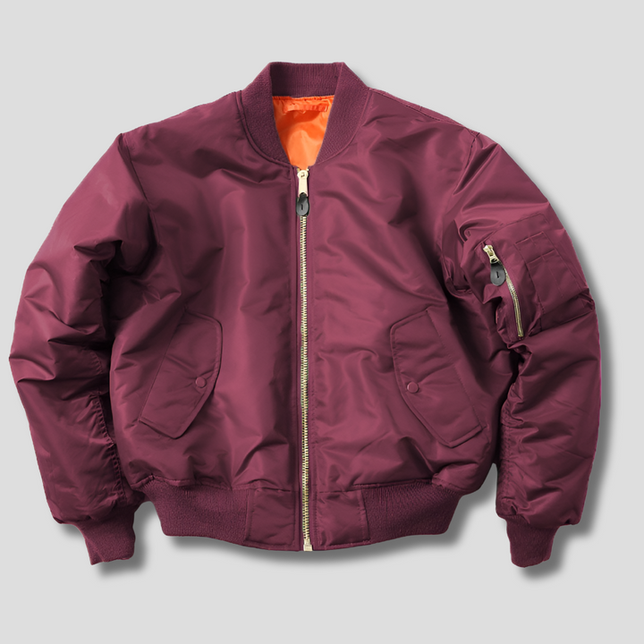 Trendsettend dames bomberjack, combineert klassiek met modern. Essentiële bovenkleding voor de lente.