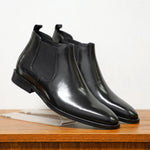 Zwart