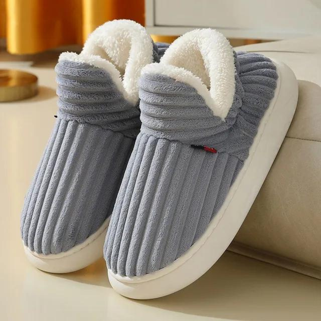 Behaaglijke warme damespantoffels, ontworpen voor comfort en warmte, perfecte winter huisschoenen.