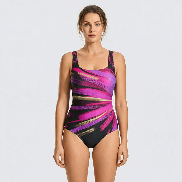 Zelfverzekerd met dit corrigerende dames badpak, perfecte strandmode voor de zomer.