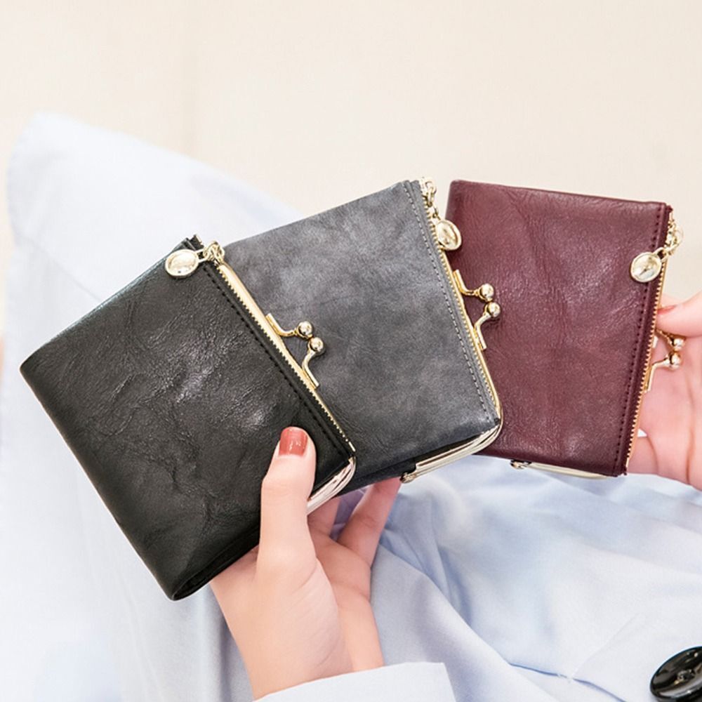 Duurzame PU-leren portemonnee, compact formaat, handige pasjeshouder, unisex accessoire.