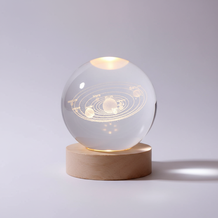 LED lamp met 3D gravure van de sterrenhemel, geeft warmwit sfeerlicht.