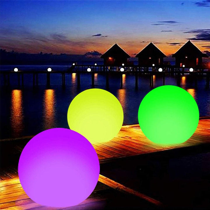 Grote lichtgevende LED bal, perfect cadeau voor kinderen en volwassenen, voor ultiem zomerplezier.