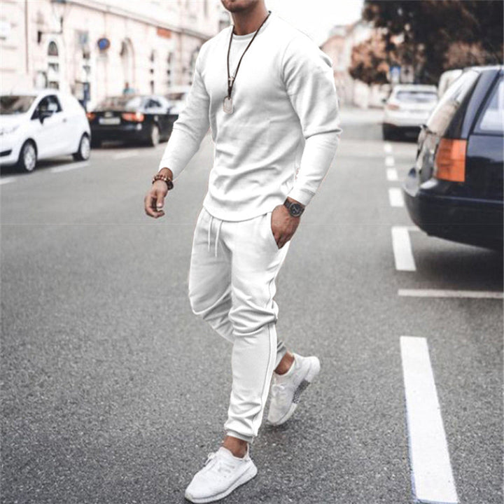 Hoogwaardig heren trainingspak, comfortabel, sportief, perfect voor casual herfst outfit en actieve dagen.