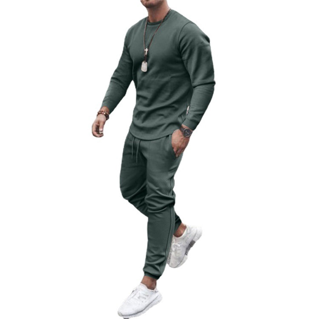 Zacht heren joggingpak van ademend materiaal, ideaal als comfortabele kledingset voor herfst outfit.