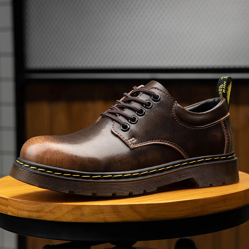 Elegante bruine heren oxford veterlaarzen. Tijdloos design en comfortabele pasvorm voor de moderne man.