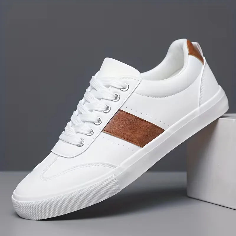 Casual heren sneakers met vetersluiting, ideaal voor dagelijks comfort en een stijlvolle look.