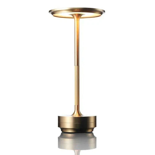 Zilveren draadloze lamp GlowBeam, dimbaar en perfect voor modern interieur, USB-oplaadbaar.