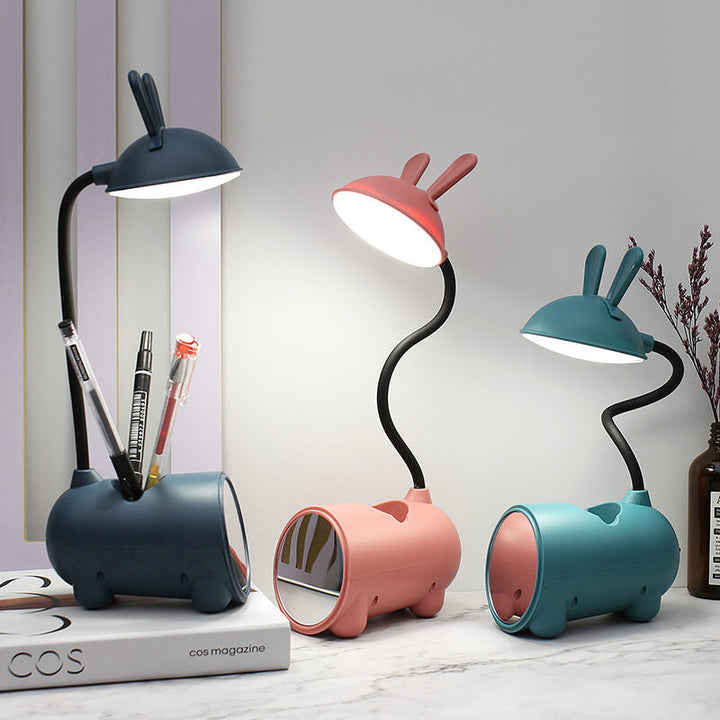 Multifunctionele LED kinderlamp konijn met USB opladen en touch bediening, inclusief pennenhouder.
